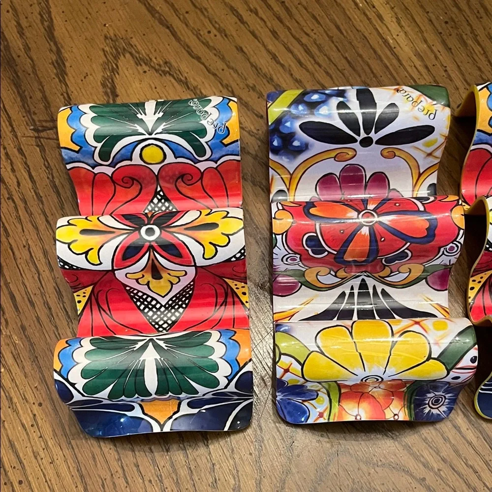 Prepara 9-piece taco serving set with a‎ vibrant Mexican Talavera print design